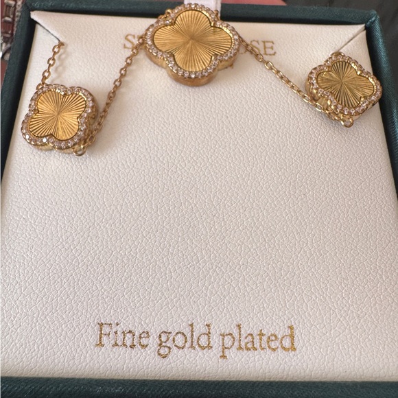 STELLA ROSE London Necklace - Picture 2 of 3